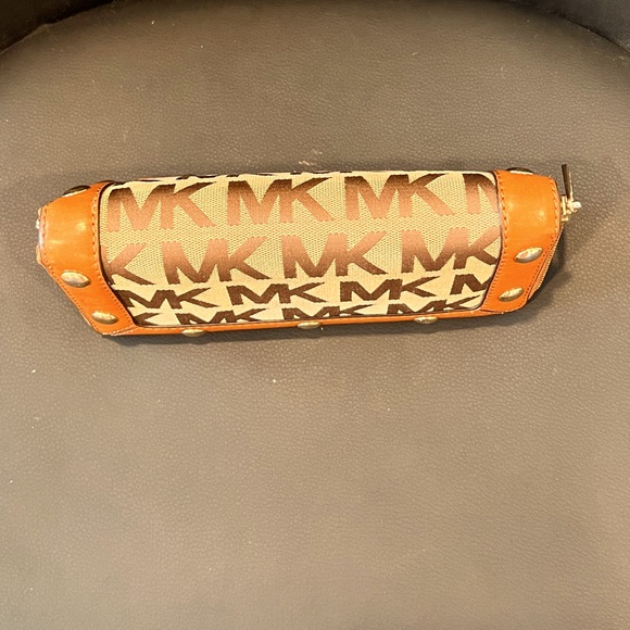 MICHAEL KORS MK DELANCY ZIP AROUND ZA CONTINENTAL WALLET - Picture 7 of 11